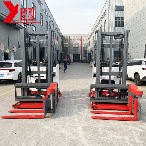 座駕式全電動三向叉車